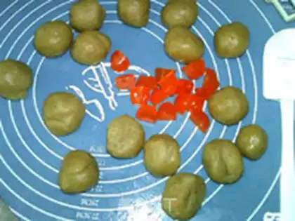 Make Lian Yuen Yuen step 4