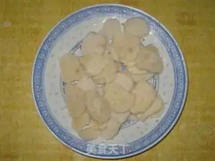 Make Fishball fried eggs step 1
