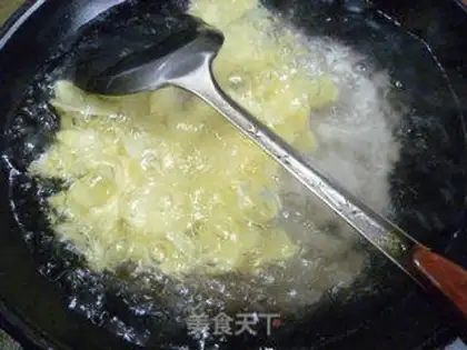 Make French garlic sauce step 2