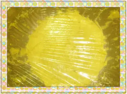 Make A milky sesame pie step 3