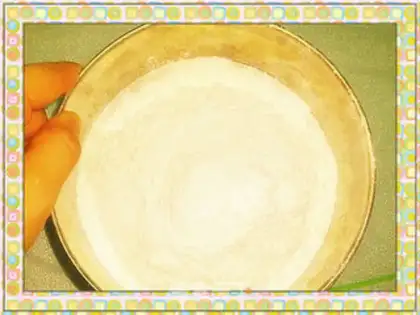 Make A milky sesame pie step 5