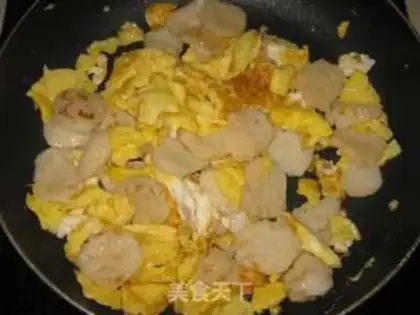 Make Fishball fried eggs step 7