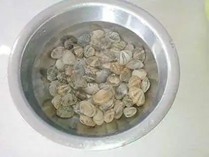 Make Quague clam soup step 0
