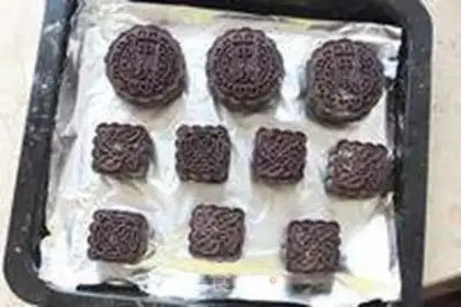 Make Chocolate green bean mooncake step 10