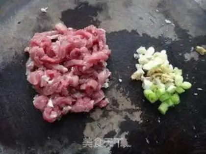Make White fried meat step 0