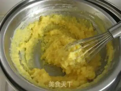 Make A yellow milk pie step 7