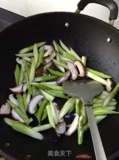 Make Fry mushrooms step 3