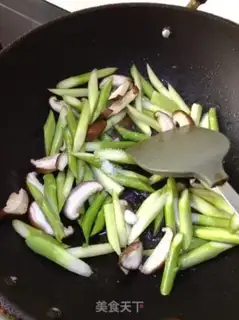 Make Fry mushrooms step 4