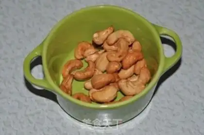 Make Melon cashew chicken step 3