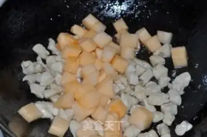 Make Melon cashew chicken step 5
