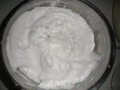 Make Peach mousse cake step 1