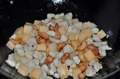 Make Melon cashew chicken step 7