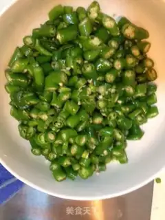 Make Nailed eggs step 1