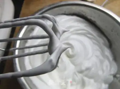 Make Yogurt cake step 8