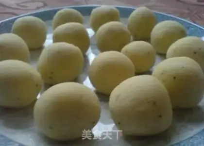 Make Gold cheese potato ball step 3