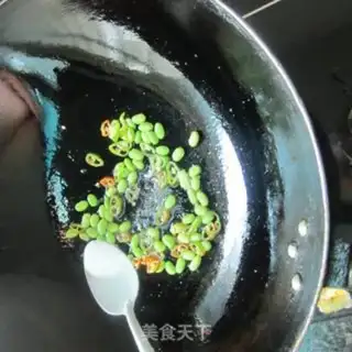 Make Meat and sausage fried rice step 1