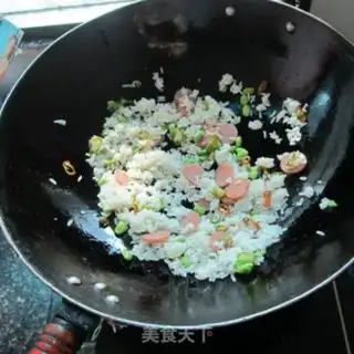Make Meat and sausage fried rice step 3