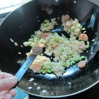 Make Meat and sausage fried rice step 5