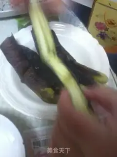 Make The cold hand tore the eggplant step 1