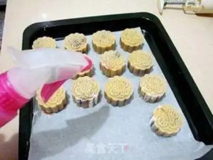 Make Rose Bean Mooncake step 8
