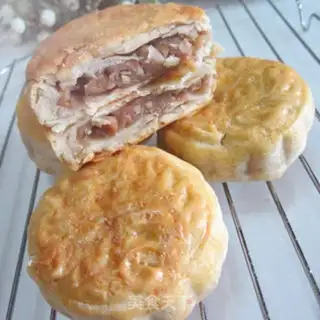 Make Peanut Bean Mooncake step 9