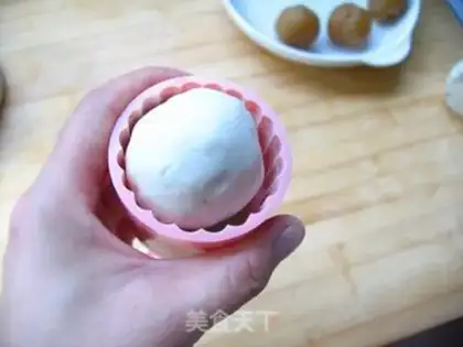 Make Corn-toe ice-cream mooncake step 13