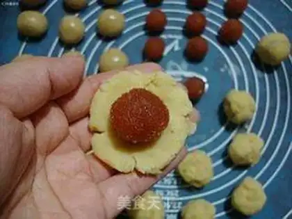 Make A broad strawberry saloon step 6