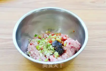 Make Sioux meat mooncake step 10