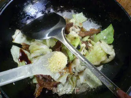 Make The beanfish fried cabbage step 7