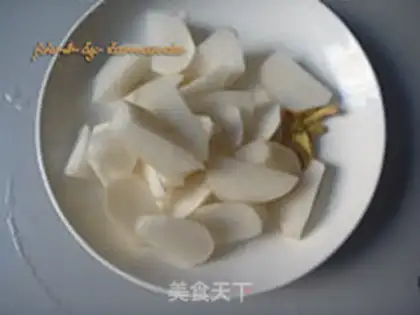 Make The radish soup step 1