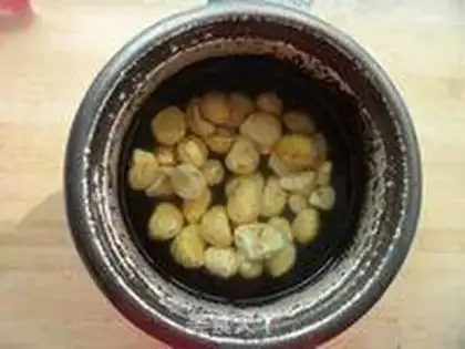 Make Chestnut ice cream mooncake step 1