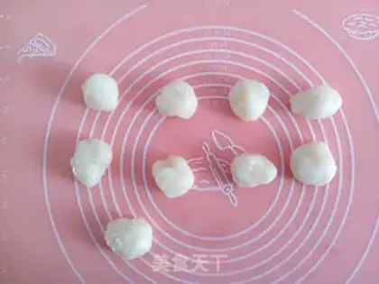 Make Potato red bean mooncake step 13