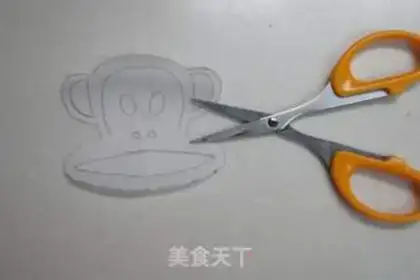 Make The big mouth monkey on rice step 1