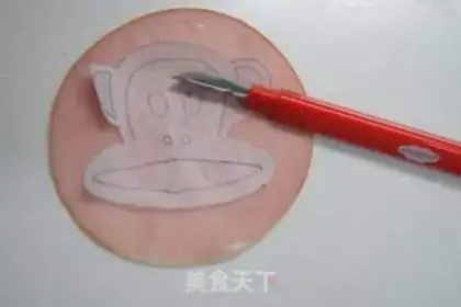 Make The big mouth monkey on rice step 2