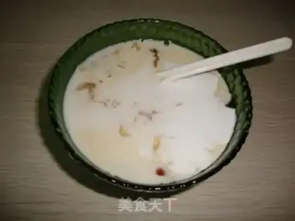 Make Snow-red dates, milky milk step 8