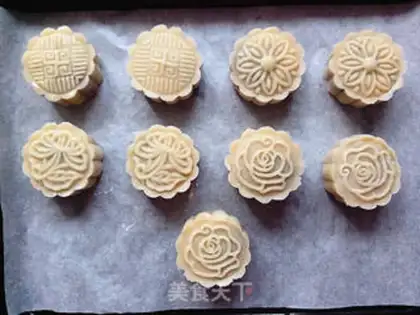 Make Potato red bean mooncake step 27