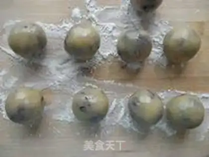 Make The potato moon cake step 14