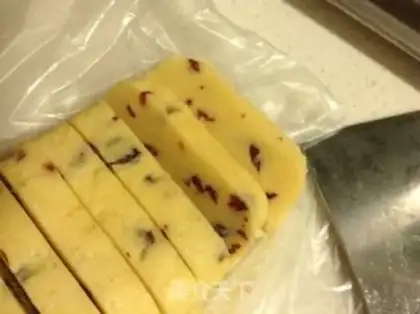 Make Cranberry cookies step 5