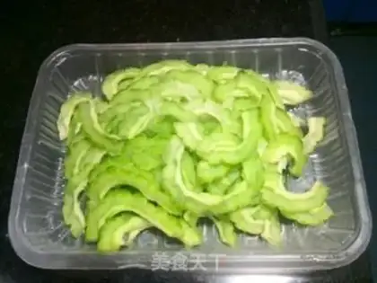 Make A cold, bitter melon step 0