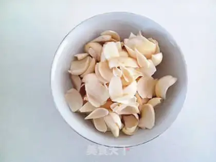 Make lilies step 0