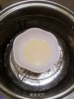 Make Peach Crystal Jell-O Cup step 2