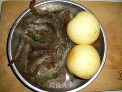 Make Pear shrimp balls step 0