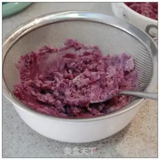 Make Potato meds, saloon pie step 3