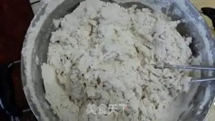 Make Frozen meat buns step 2