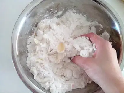 Make lilies step 12