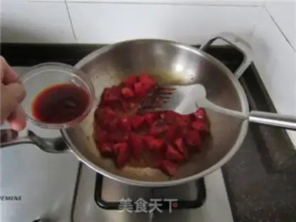 Make Tomato fried eggs step 8