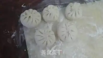Make Frozen meat buns step 7
