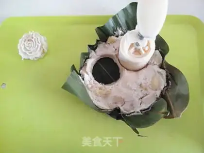 Make lilies step 16
