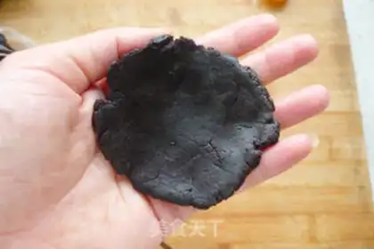 Make A wide moon cake step 8