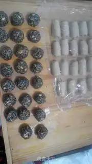 Make Pelican sesame mooncake step 13